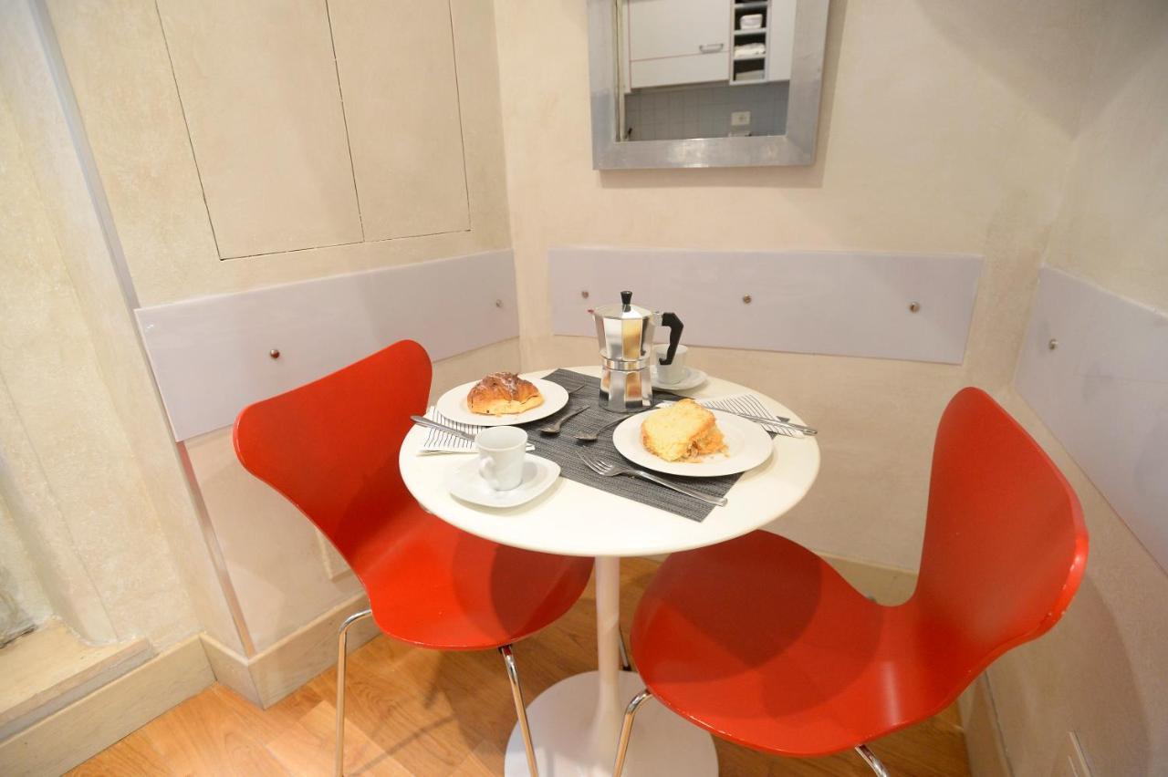 Apartament La Casa Degli Osti 1 - Piazza Navona Rzym Zewnętrze zdjęcie
